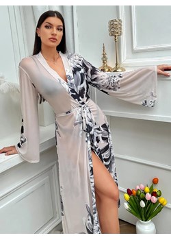Długi satynowy szlafrok w kwiaty - Szary S - id: 9507386523977 - marki Intimica - 186455026 Długi satynowy szlafrok w kwiaty - Szary S ze sklepu Intimica.pl w kategorii Szlafroki damskie - zdjęcie 186455026