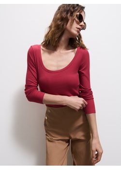 Mohito - Longsleeve z wiskozą - czerwony ze sklepu Mohito w kategorii Bluzki damskie - zdjęcie 186469875