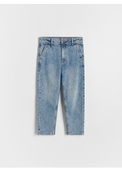 Reserved - Jeansy Carrot - niebieski - id: 487CJ-55J - marki Reserved - 186473716 Reserved - Jeansy Carrot - niebieski ze sklepu Reserved w kategorii Spodnie chłopięce - zdjęcie 186473716