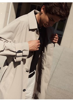 Reserved - MEN`S COAT & BELT - beżowy ze sklepu Reserved w kategorii Płaszcze męskie - zdjęcie 186477115