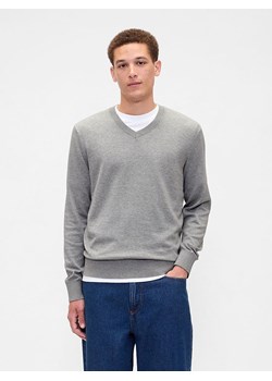 GAP Sweter w kolorze jasnoszarym ze sklepu Limango Polska w kategorii Swetry męskie - zdjęcie 186482107