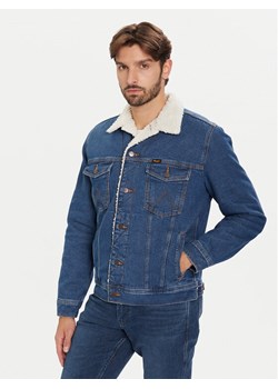 Wrangler Kurtka jeansowa Sherpa Classic 112371440 Niebieski Regular Fit ze sklepu MODIVO w kategorii Kurtki męskie - zdjęcie 186484316