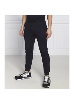GUESS ACTIVE Spodnie dresowe ALDWIN | Regular Fit ze sklepu Gomez Fashion Store w kategorii Spodnie męskie - zdjęcie 186486676