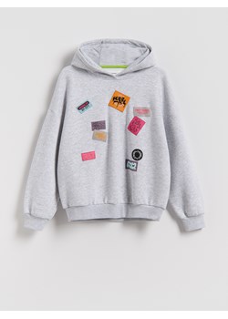 Reserved - Bluza z naszywkami - jasnoszary ze sklepu Reserved w kategorii Bluzy chłopięce - zdjęcie 186491579