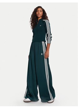 adidas Bluza adicolor 3-Stripes JY2599 Zielony Slim Fit ze sklepu MODIVO w kategorii Bluzy damskie - zdjęcie 186498775