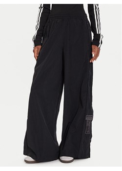 adidas Spodnie dresowe Adibreak adicolor Adilenium JV7486 Czarny Oversize ze sklepu MODIVO w kategorii Spodnie damskie - zdjęcie 186498916