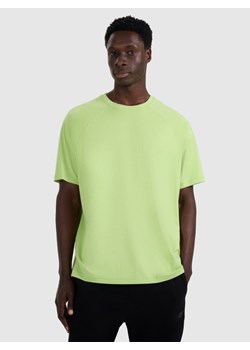 Męski t-shirt oversize 4F 4FWAW25TTSHM2360 - zielony ze sklepu Sportstylestory.com w kategorii T-shirty męskie - zdjęcie 186512337