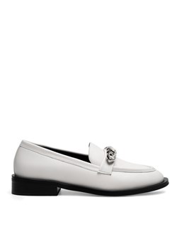 Loafersy Eva Minge WGA3289-1Z Biały ze sklepu eobuwie.pl w kategorii Mokasyny damskie - zdjęcie 186517488