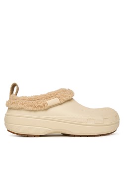 Crocs Klapki Classic Lined Shorty 211380 Écru ze sklepu MODIVO w kategorii Kapcie damskie - zdjęcie 186521407