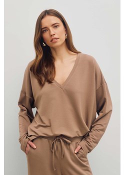 LONGSLEEVE DAMSKI V MORGAN MOCCA ze sklepu Jemiol w kategorii Bluzki damskie - zdjęcie 186535328