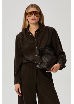 KOSZULA DAMSKA MANHATTAN DARK CHOCO WASHED ze sklepu Jemiol w kategorii Koszule damskie - zdjęcie 186539007