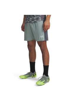 Męskie spodenki treningowe Under Armour UA M\'s Challenger Knit Short - zielone ze sklepu Sportstylestory.com w kategorii Spodenki męskie - zdjęcie 186540358