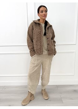 Beżowy Sztruksowy Komplet o Luźnym Kroju ze sklepu ModnaKiecka.pl w kategorii Komplety i garnitury damskie - zdjęcie 186545107