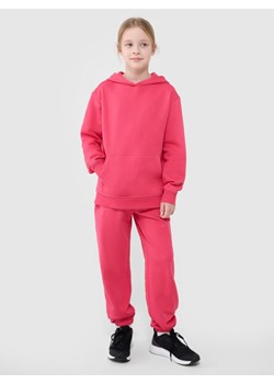 Dziewczęce spodnie dresowe joggery 4F 4FJWSS25TTROF1187 - różowe ze sklepu Sportstylestory.com w kategorii Spodnie dziewczęce - zdjęcie 186547958