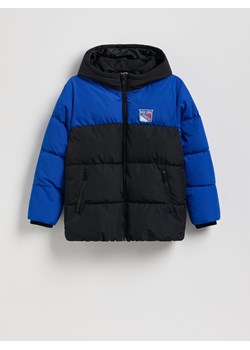 Reserved - Ocieplana kurtka NHL New York Rangers - niebieski - id: WB796-55X - marki Reserved - 186552027 Reserved - Ocieplana kurtka NHL New York Rangers - niebieski ze sklepu Reserved w kategorii Kurtki chłopięce - zdjęcie 186552027