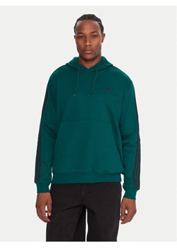 adidas Bluza adicolor Classics 3-Stripes JY1378 Zielony Regular Fit ze sklepu MODIVO w kategorii Bluzy męskie - zdjęcie 186555857