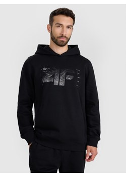 Męska bluza nierozpinana z kapturem 4F 4FWAW25TSWSM1904 - czarna ze sklepu Sportstylestory.com w kategorii Bluzy męskie - zdjęcie 186558247