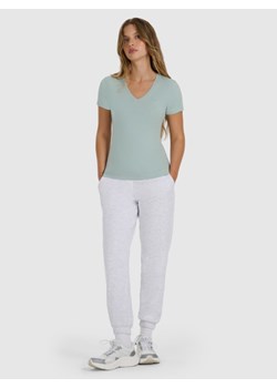 Damski t-shirt slim basic 4F 4FWAW25TTSHF2969 - zielony ze sklepu Sportstylestory.com w kategorii Bluzki damskie - zdjęcie 186558395