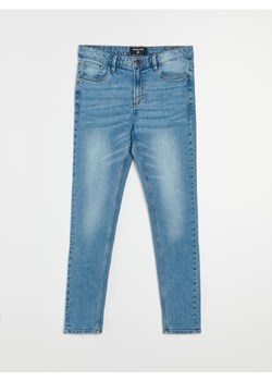 Sinsay - Spodnie jeansowe super skinny - niebieski ze sklepu Sinsay w kategorii Jeansy męskie - zdjęcie 186573149