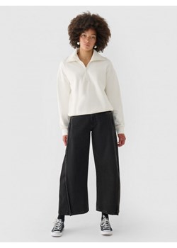 Damskie jeansy barrell  Outhorn OTHWAW24TJNSF013 - czarne ze sklepu Sportstylestory.com w kategorii Jeansy damskie - zdjęcie 186579677