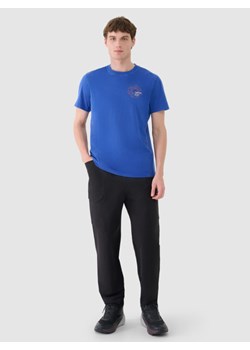Męskie spodnie casual 4F 4FWSS25TTROM0998 - czarne ze sklepu Sportstylestory.com w kategorii Spodnie męskie - zdjęcie 186579726
