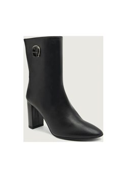 Aigner Skórzane botki na słupku CAROLINE 15B ze sklepu Gomez Fashion Store w kategorii Botki - zdjęcie 186589779