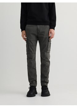 Reserved - Spodnie cargo slim - ciemnoszary ze sklepu Reserved w kategorii Spodnie męskie - zdjęcie 186596425