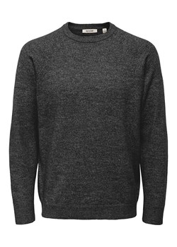 ONLY &amp; SONS Sweter &quot;Thomas&quot; w kolorze antracytowym ze sklepu Limango Polska w kategorii Swetry męskie - zdjęcie 186599985