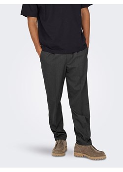 ONLY &amp; SONS Spodnie chino &quot;Miro&quot; - Comfort fit - w kolorze antracytowym ze sklepu Limango Polska w kategorii Spodnie męskie - zdjęcie 186609638