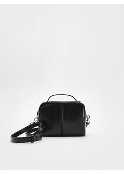 Reserved - Torebka listonoszka z paskiem - czarny ze sklepu Reserved w kategorii Torebki damskie - zdjęcie 186630406