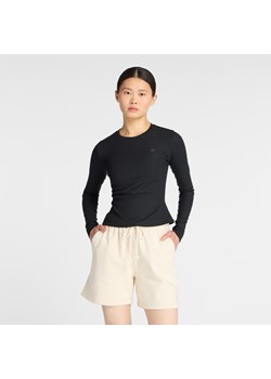 Koszulka damska New Balance WT53133BK – czarna ze sklepu New Balance Poland w kategorii Bluzki damskie - zdjęcie 186631169