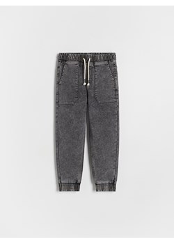 Reserved - Jeansy jogger - jasnoszary ze sklepu Reserved w kategorii Spodnie chłopięce - zdjęcie 186632418