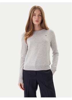 Tommy Hilfiger Sweter WW0WW47470 Szary Regular Fit ze sklepu MODIVO w kategorii Swetry damskie - zdjęcie 186642175