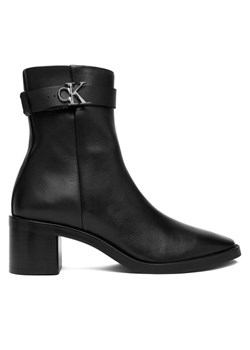 Botki Calvin Klein Block Heel Boot W/ Metal Logo HW0HW02591 Czarny ze sklepu eobuwie.pl w kategorii Kozaki damskie - zdjęcie 186652649
