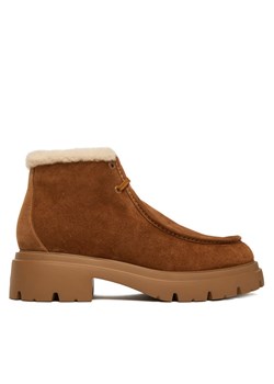 Botki Stuart Weitzman Hudson Shrling SM607 YHV Miedziany ze sklepu eobuwie.pl w kategorii Botki - zdjęcie 186652666