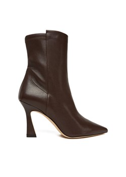 Botki Stuart Weitzman Vinnie SM440 Brązowy ze sklepu eobuwie.pl w kategorii Botki - zdjęcie 186652669