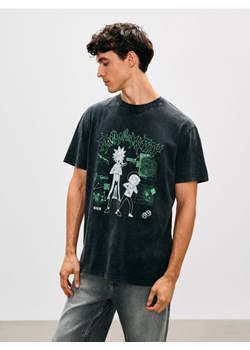 Sinsay - Bawełniana koszulka comfort z nadrukiem Rick & Morty - czarny - id: 621EY-99X - marki Sinsay - 186665726 Sinsay - Bawełniana koszulka comfort z nadrukiem Rick & Morty - czarny ze sklepu Sinsay w kategorii T-shirty męskie - zdjęcie 186665726