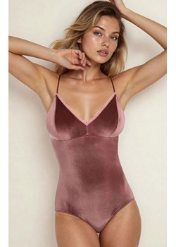 Welurowe body damskie w kolorze wrzosowym Paloma, Kolor wrzosowy, Rozmiar S, Babell - id: 173132 - marki BABELL - 186671385 Welurowe body damskie w kolorze wrzosowym Paloma, Kolor wrzosowy, Rozmiar S, Babell ze sklepu Intymna w kategorii Body damskie - zdjęcie 186671385