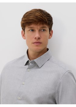 Reserved - Bawełniana koszula slim fit - jasnoszary ze sklepu Reserved w kategorii Koszule męskie - zdjęcie 186677635