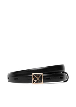 Calvin Klein Pasek Damski Emblem Buckle 15Mm Fixed Smooth LV04F7061G Czarny ze sklepu MODIVO w kategorii Paski damskie - zdjęcie 186680085