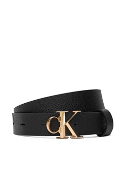Calvin Klein Pasek Damski Facet Ck Buckle Pebble 25Mm LV04F7060G Czarny ze sklepu MODIVO w kategorii Paski damskie - zdjęcie 186680246