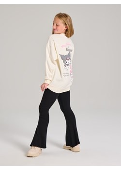 Sinsay - Bluza crewneck z haftem Hello Kitty - kremowy - id: 956ET-01X - marki Sinsay - 186703086 Sinsay - Bluza crewneck z haftem Hello Kitty - kremowy ze sklepu Sinsay w kategorii Bluzy dziewczęce - zdjęcie 186703086