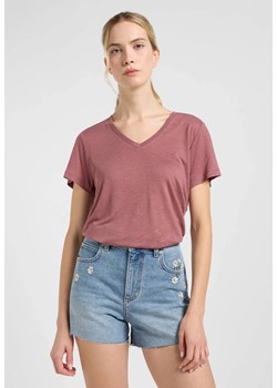 DAMSKA KOSZULKA LEE V NECK TEE HENNA 112363617 ze sklepu YouNeedit.pl w kategorii Bluzki damskie - zdjęcie 186724675