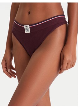 Tommy Hilfiger Stringi UW0UW06063 Bordowy ze sklepu MODIVO w kategorii Majtki damskie - zdjęcie 186732405