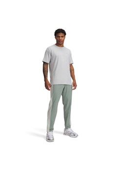 Męskie spodnie treningowe Under Armour UA Woven Utility Pants - zielone ze sklepu Sportstylestory.com w kategorii Spodnie męskie - zdjęcie 186778888