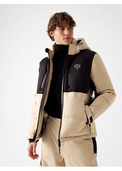 Guess Kurtka przejściowa 179584 Beżowy Classic Fit ze sklepu MODIVO w kategorii Kurtki męskie - zdjęcie 186791699