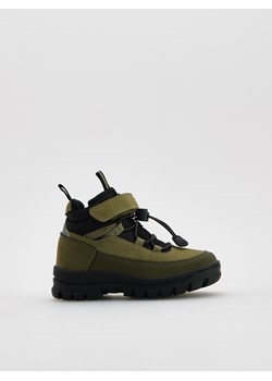Reserved - Buty trekingowe za kostkę - zielony ze sklepu Reserved w kategorii Buty trekkingowe dziecięce - zdjęcie 186797848