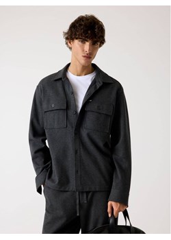 Guess Kurtka przejściowa 179657 Czarny Classic Fit ze sklepu MODIVO w kategorii Kurtki męskie - zdjęcie 186800198