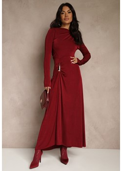 Bordowa Sukienka Koktajlowa z Marszczeniem i Metaliczną Ozdobą Retanda ze sklepu renee.pl w kategorii Sukienki - zdjęcie 186800696