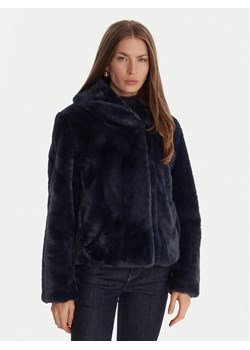 Guess Futro W0BL0N WDCH0 Granatowy Regular Fit - id: 0000305460905 - marki Guess - 186806245 Guess Futro W0BL0N WDCH0 Granatowy Regular Fit ze sklepu MODIVO w kategorii Futra damskie - zdjęcie 186806245